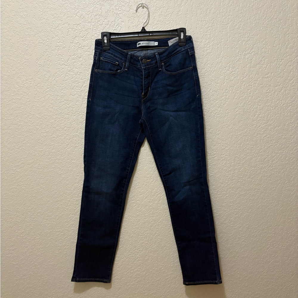 Levi’s Mid Rise Skinny Jeans – Size 6